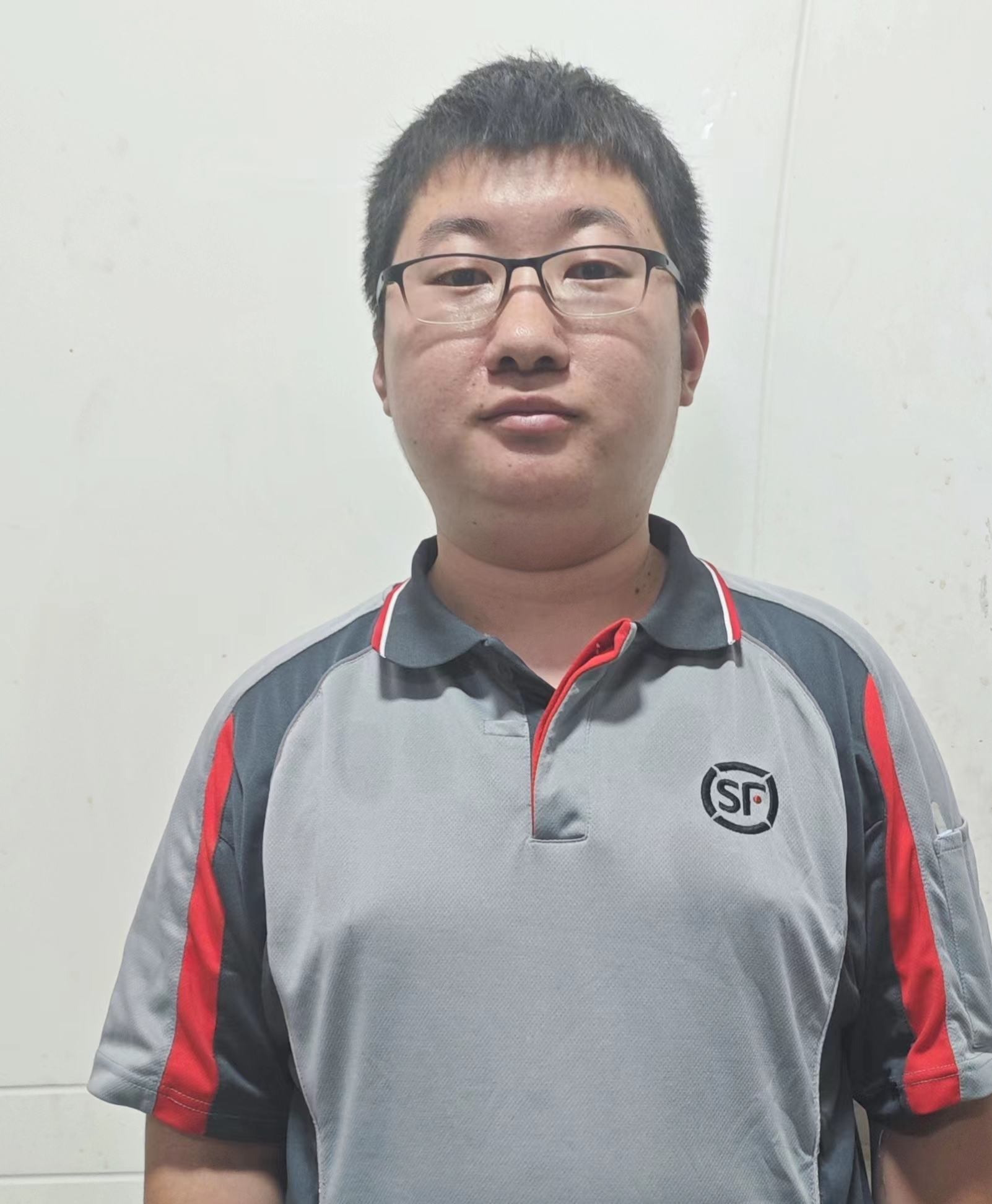 655afc6f734ec.jpg 卢超.jpg